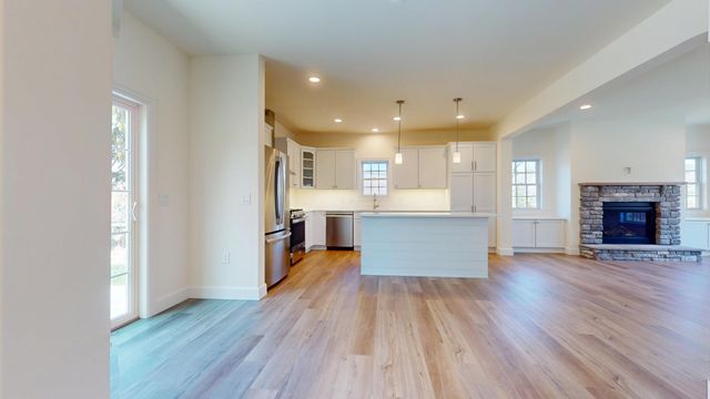 3 academy hill Lane, South Dennis, MA 02660