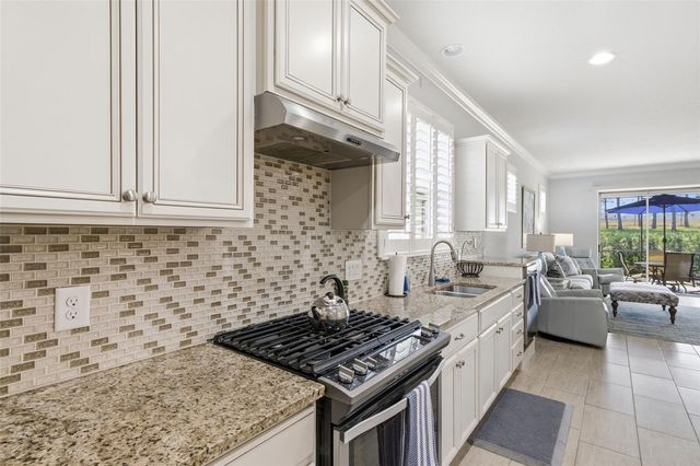 112 CASTELLON COURT, Davenport, FL 33837