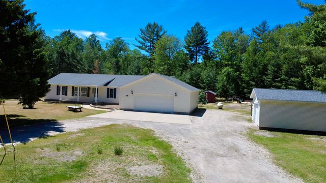 6113 Hillside Drive, Alger, MI 48610