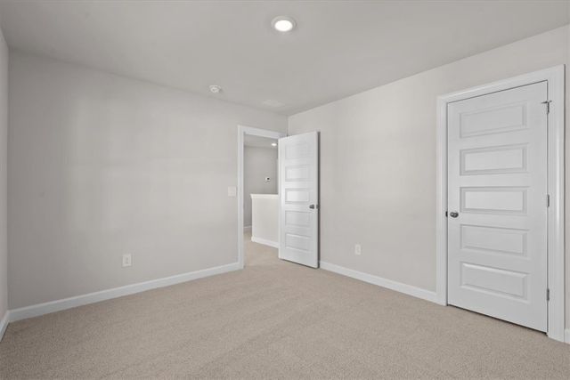 687 Cozy Bluff Road, Spartanburg, SC 29301