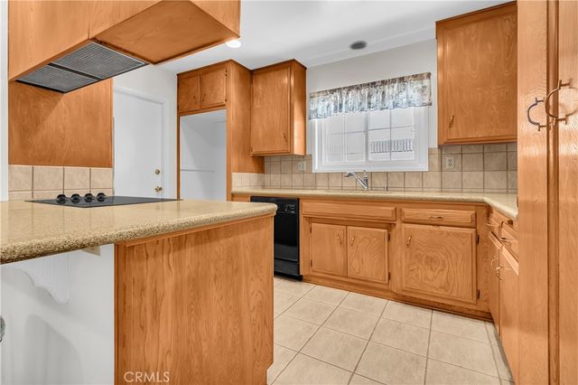 2874 N Heather Road, Long Beach, CA 90815