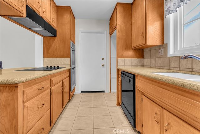 2874 N Heather Road, Long Beach, CA 90815