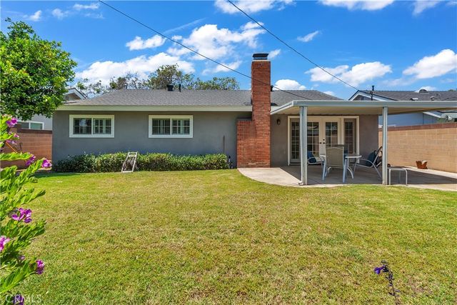 2874 N Heather Road, Long Beach, CA 90815