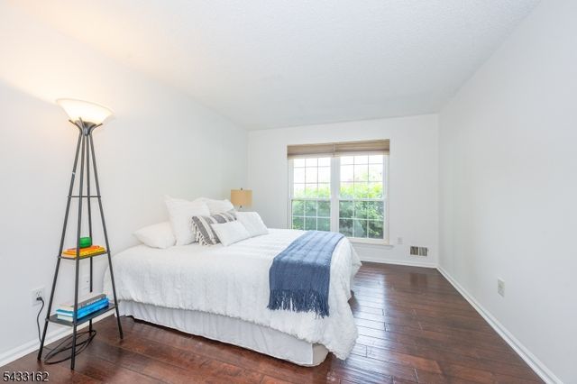 72 Cherry St, Jersey City, NJ 07305