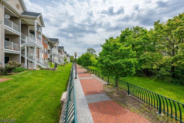 72 Cherry St, Jersey City, NJ 07305