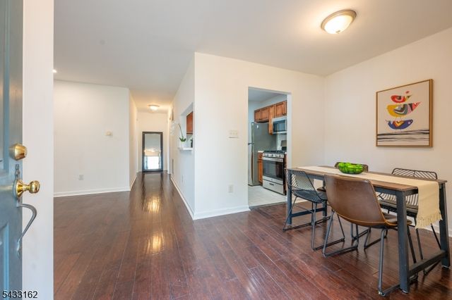 72 Cherry St, Jersey City, NJ 07305