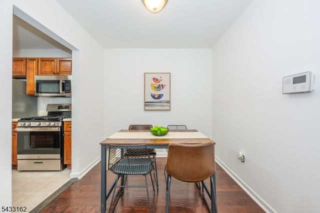 72 Cherry St, Jersey City, NJ 07305