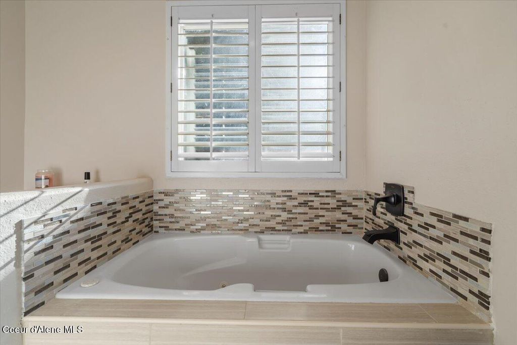 2918 E POINT HAYDEN DR, Hayden Lake, ID 83835 photo 18