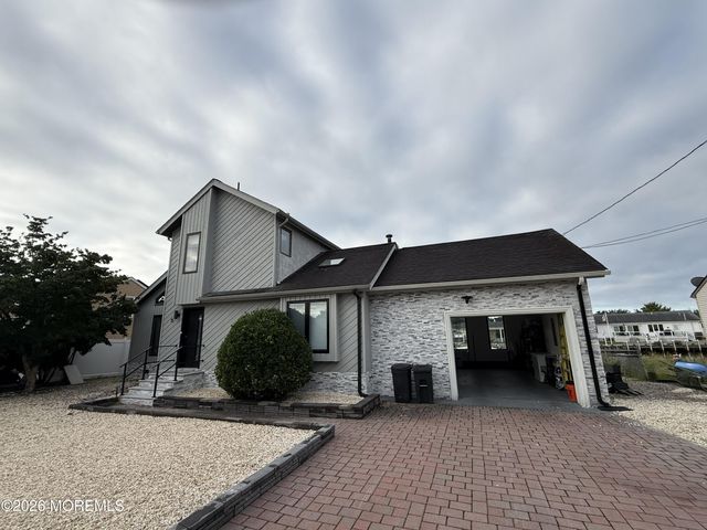 15 Parkers Point Boulevard, Forked River, NJ 08731
