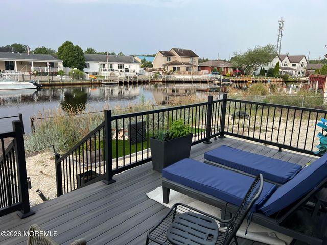 15 Parkers Point Boulevard, Forked River, NJ 08731