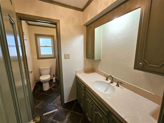236 La Jolla Drive, Athens, TX 75751