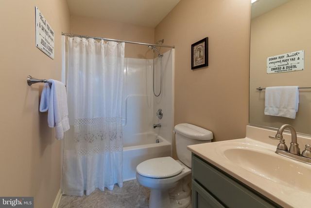 81 NOKOMIS TRL, Hedgesville, WV 25427