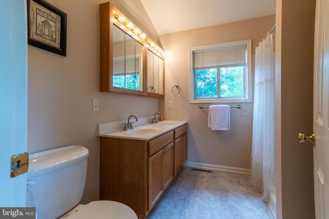 81 NOKOMIS TRL, Hedgesville, WV 25427