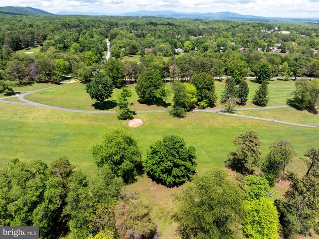 81 NOKOMIS TRL, Hedgesville, WV 25427