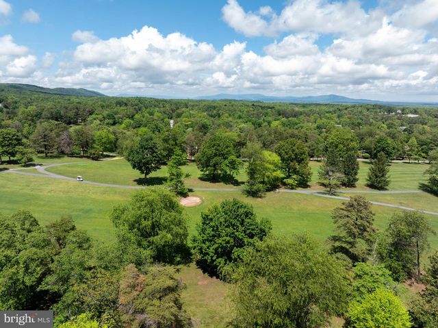 81 NOKOMIS TRL, Hedgesville, WV 25427