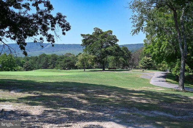 81 NOKOMIS TRL, Hedgesville, WV 25427