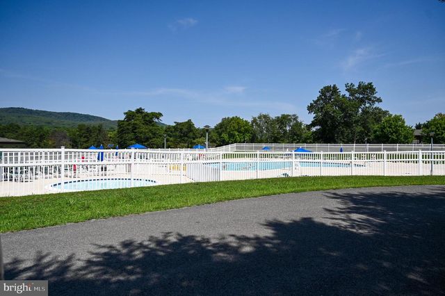 81 NOKOMIS TRL, Hedgesville, WV 25427