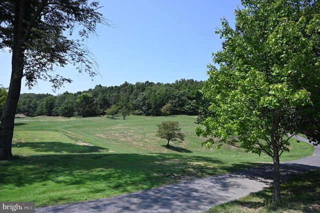 81 NOKOMIS TRL, Hedgesville, WV 25427