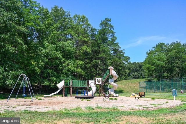 81 NOKOMIS TRL, Hedgesville, WV 25427