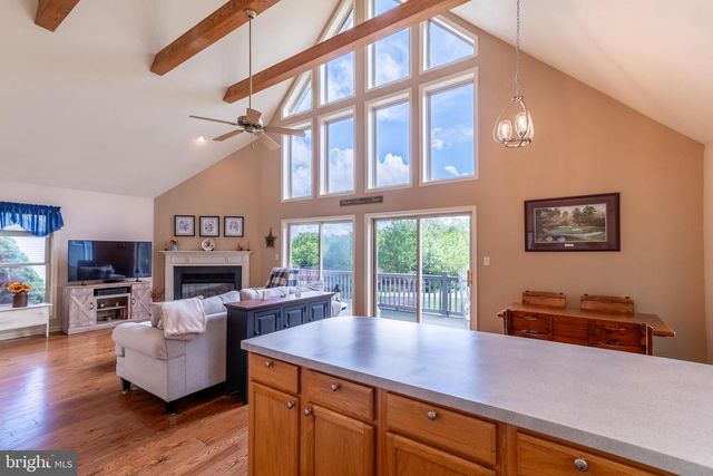 81 NOKOMIS TRL, Hedgesville, WV 25427