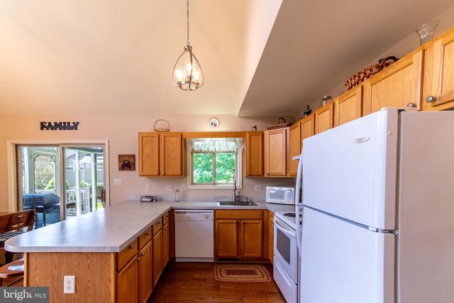 81 NOKOMIS TRL, Hedgesville, WV 25427
