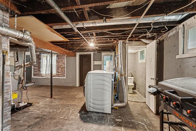 952 Calvary Avenue, Grand Rapids, MI 49504