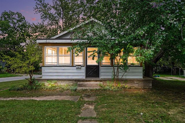 952 Calvary Avenue, Grand Rapids, MI 49504
