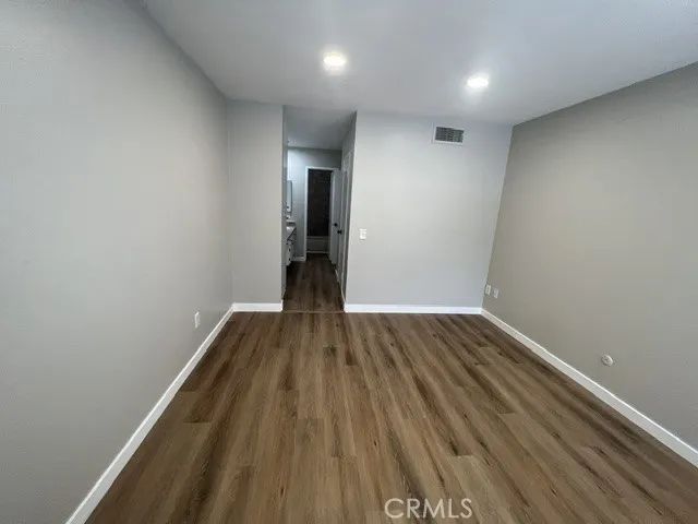 23515 Lyons, Valencia, CA 91355