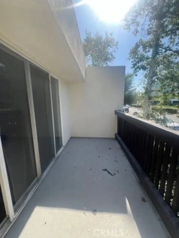 23515 Lyons, Valencia, CA 91355