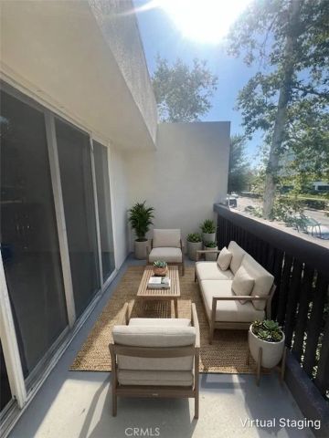 23515 Lyons, Valencia, CA 91355