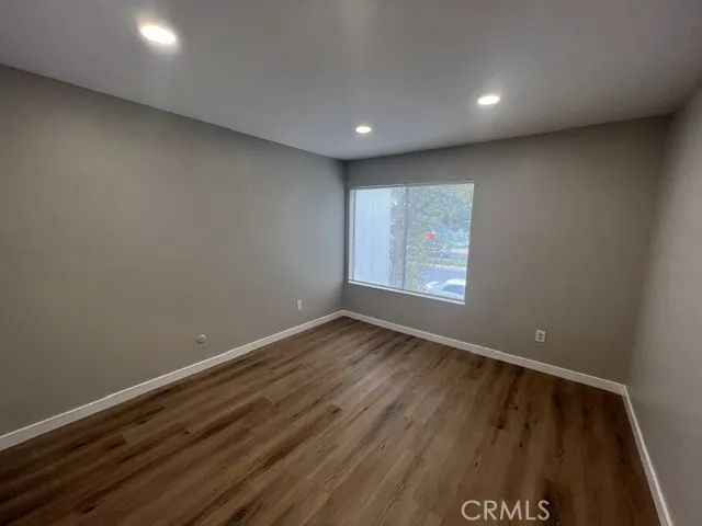 23515 Lyons, Valencia, CA 91355