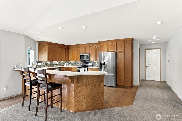 3204 20th Street SW, Puyallup, WA 98373