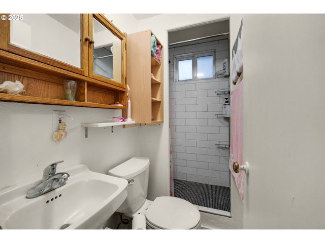 164 SUNSET Blvd, Cannon Beach, OR 97110