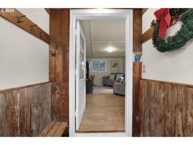 164 SUNSET Blvd, Cannon Beach, OR 97110