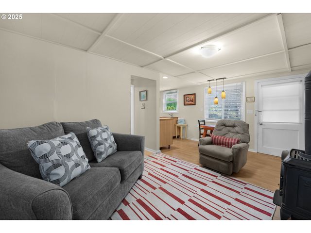 164 SUNSET Blvd, Cannon Beach, OR 97110