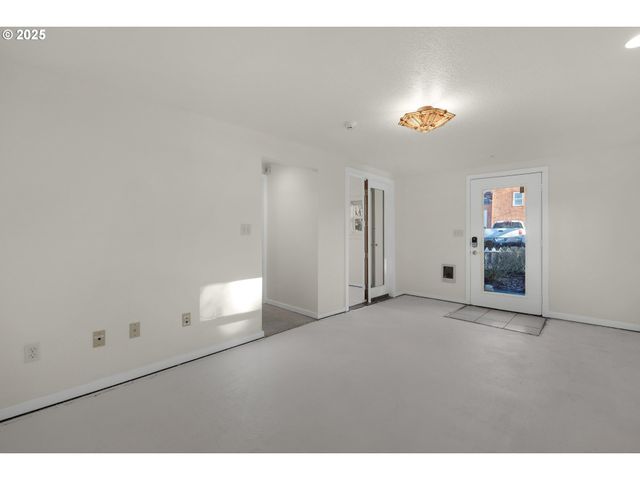 164 SUNSET Blvd, Cannon Beach, OR 97110