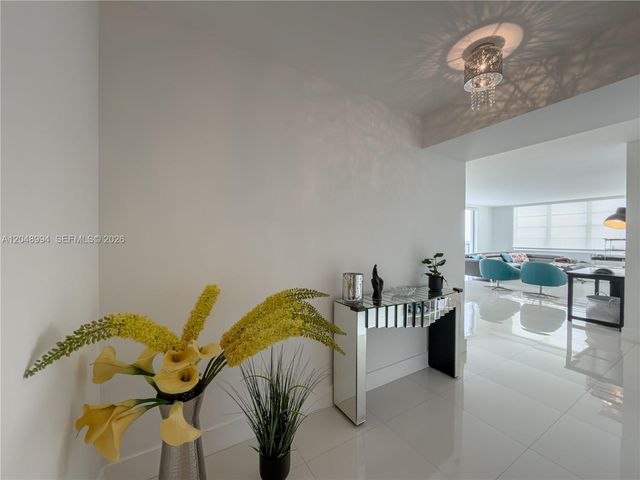 2750 NE 183rd Street 2108, Aventura, FL 33160