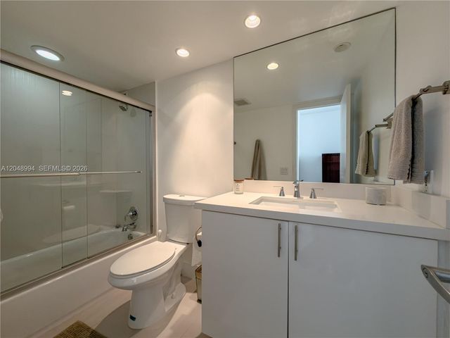 2750 NE 183rd Street 2108, Aventura, FL 33160