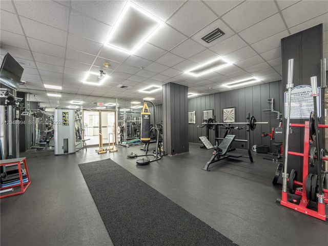 2750 NE 183rd Street 2108, Aventura, FL 33160