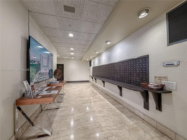 2750 NE 183rd Street 2108, Aventura, FL 33160