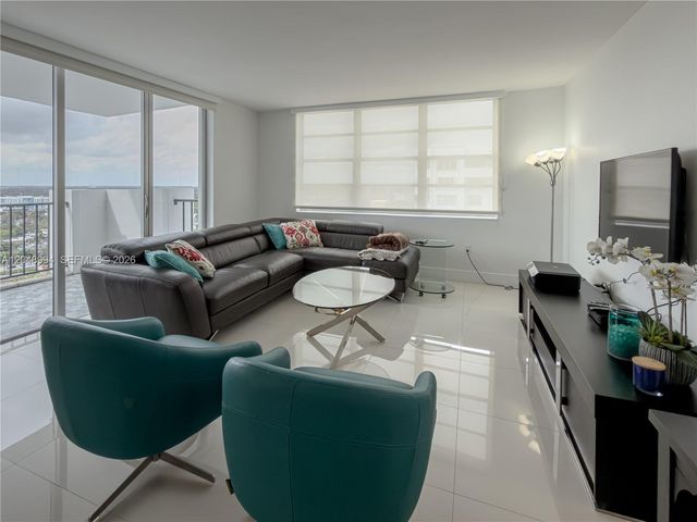 2750 NE 183rd Street 2108, Aventura, FL 33160
