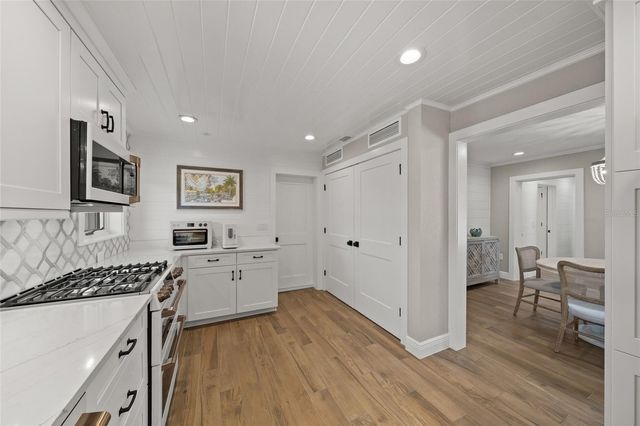549 HALYARD LANE, Longboat Key, FL 34228