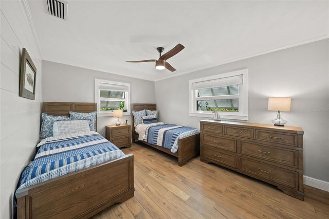 549 HALYARD LANE, Longboat Key, FL 34228