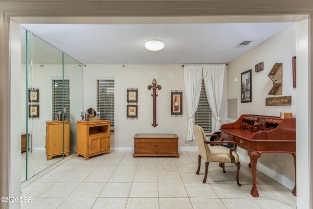 932 Pelican Bay Drive, Daytona Beach, FL 32119