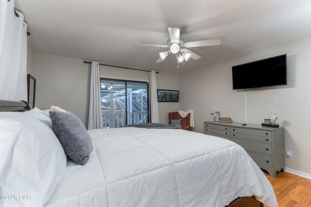 932 Pelican Bay Drive, Daytona Beach, FL 32119