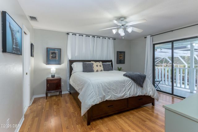 932 Pelican Bay Drive, Daytona Beach, FL 32119