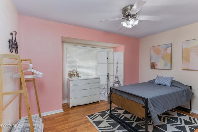 932 Pelican Bay Drive, Daytona Beach, FL 32119