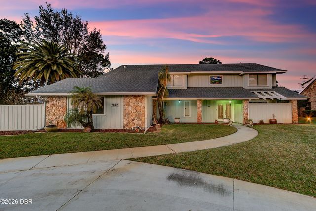 932 Pelican Bay Drive, Daytona Beach, FL 32119