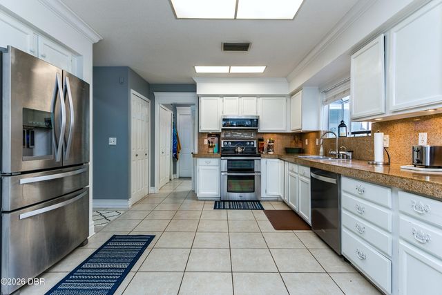 932 Pelican Bay Drive, Daytona Beach, FL 32119