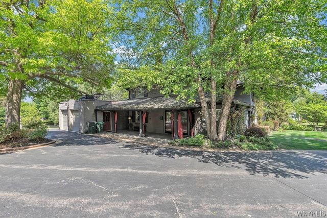 72 North Long Street, Amherst, NY 14221